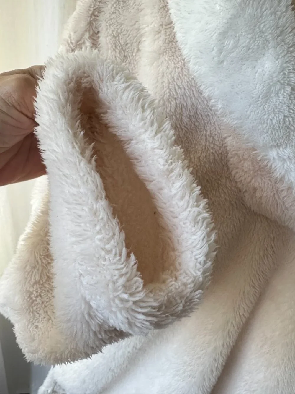 Women’s M Fluffy Fleece Pajama Set Ivory White Plush 2 Piece Loungewear